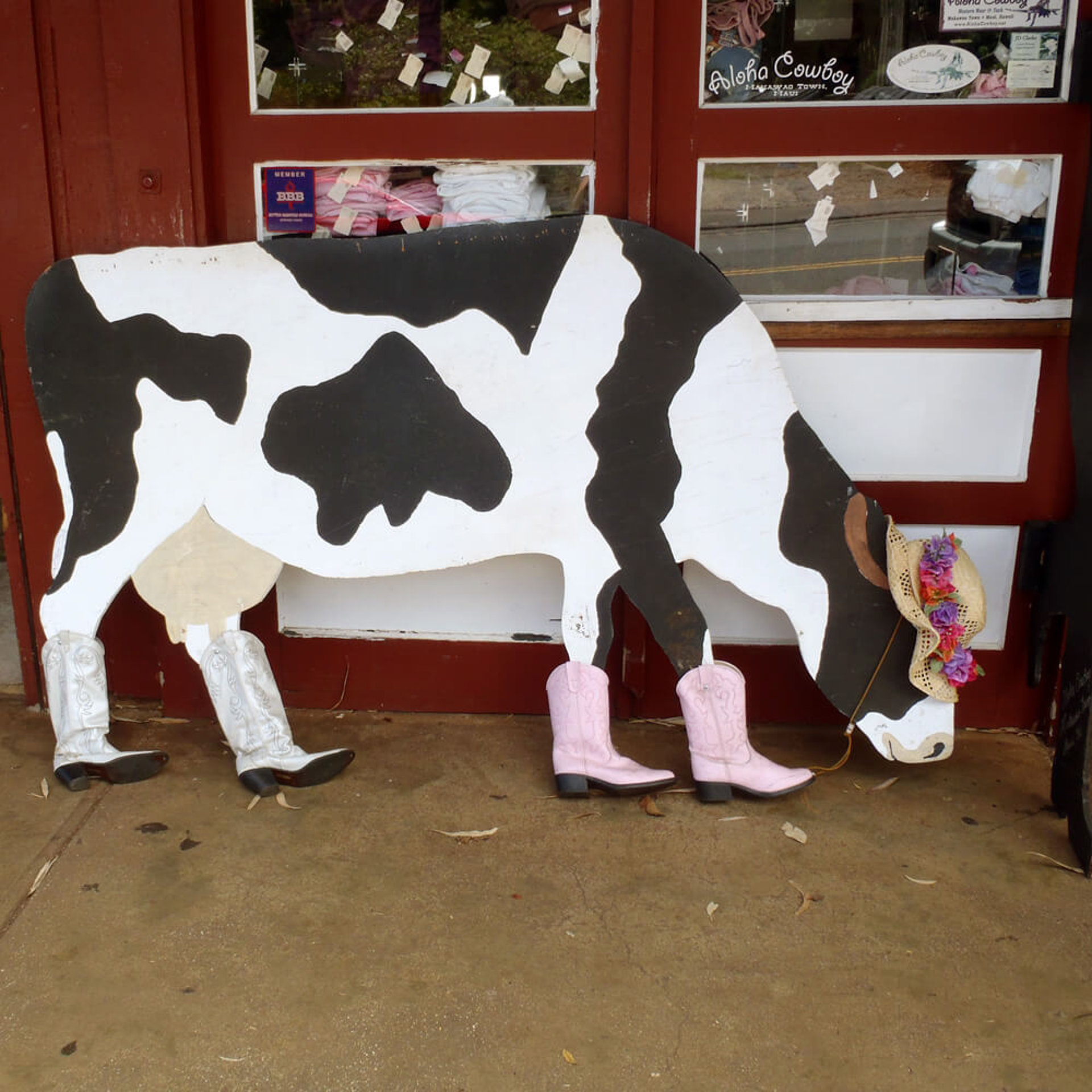hier gab es coole Cowboystiefel, nach dem Motto: wann ich zoletz ming Söck jewächselt hann... is jo ejal ich hann jo Stiffel an (für die Nichtkölner: wann ich zuletzt meine Socken gewechselt habe... ist ja egal, ich trage ja Stiefel)